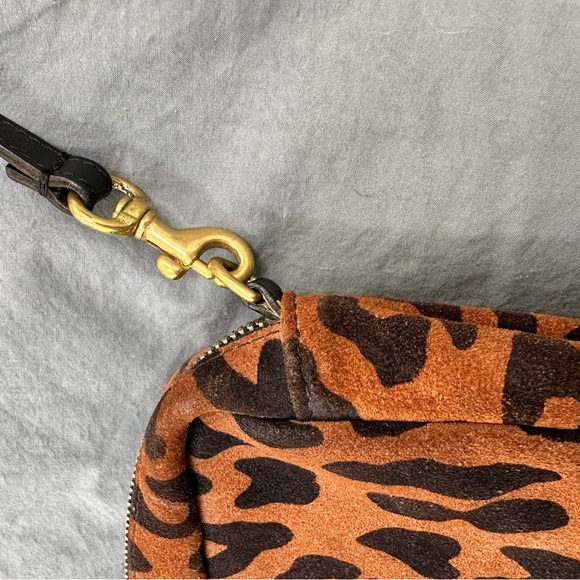 Clare V. MIDI SAC in Cheetah/Leopard and stripes - Picture 6 of 10